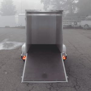 Fourgon bois blanc avec hayon BW Trailers