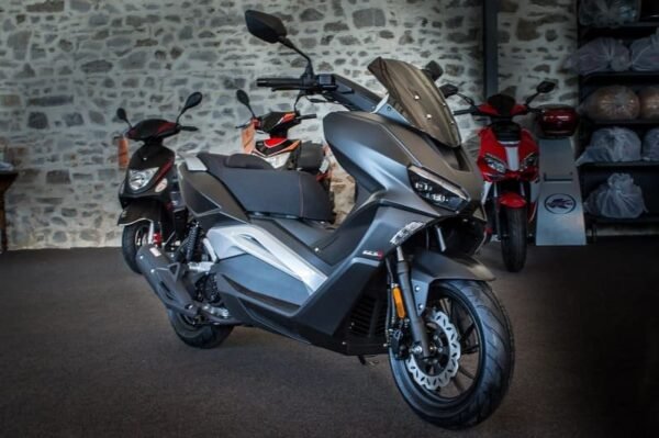 Scooter LONGJIA EASYMAX 125cc noir mat – Image 5