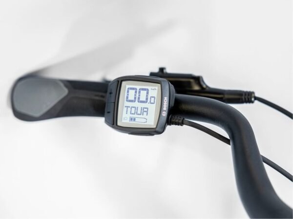 Vélo Électrique Trek Verve+ 1 Lowstep DT Shimano Tourney/Altus 8V 500 Wh Gris 2023 – Image 3