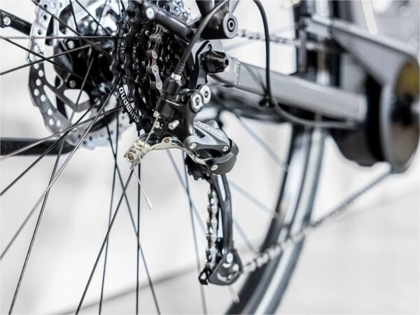 Vélo Électrique Trek Verve+ 1 Lowstep DT Shimano Tourney/Altus 8V 500 Wh Gris 2023 – Image 4
