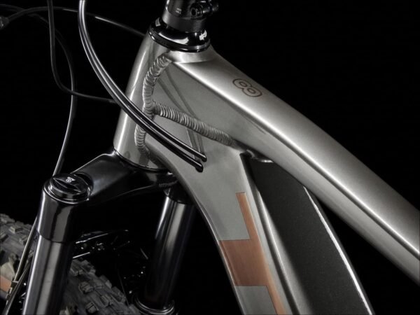 VTT Électrique Semi-Rigide Trek Marlin+ 8 – Image 5