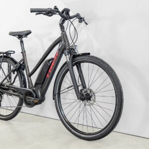 Vélo Électrique Trek Verve+ 2 Stagger Shimano Acera/Altus 9V 300 Wh Noir 2023